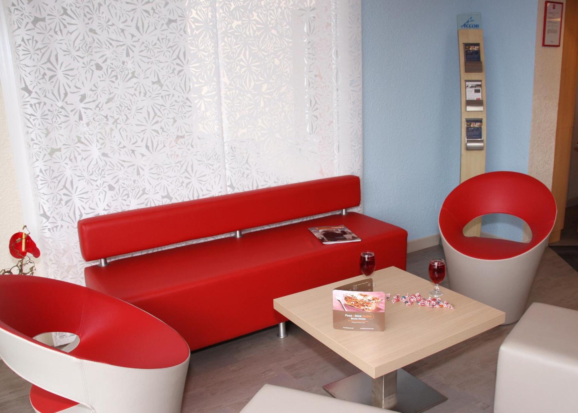 Ibis Clermont Ferrand Sud Herbet Екстериор снимка