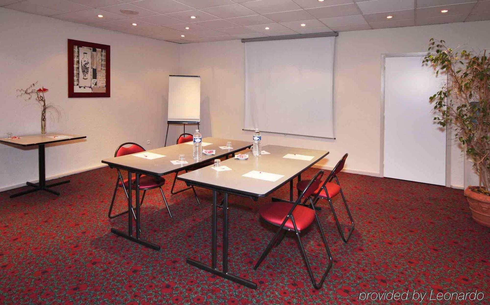 Ibis Clermont Ferrand Sud Herbet Екстериор снимка