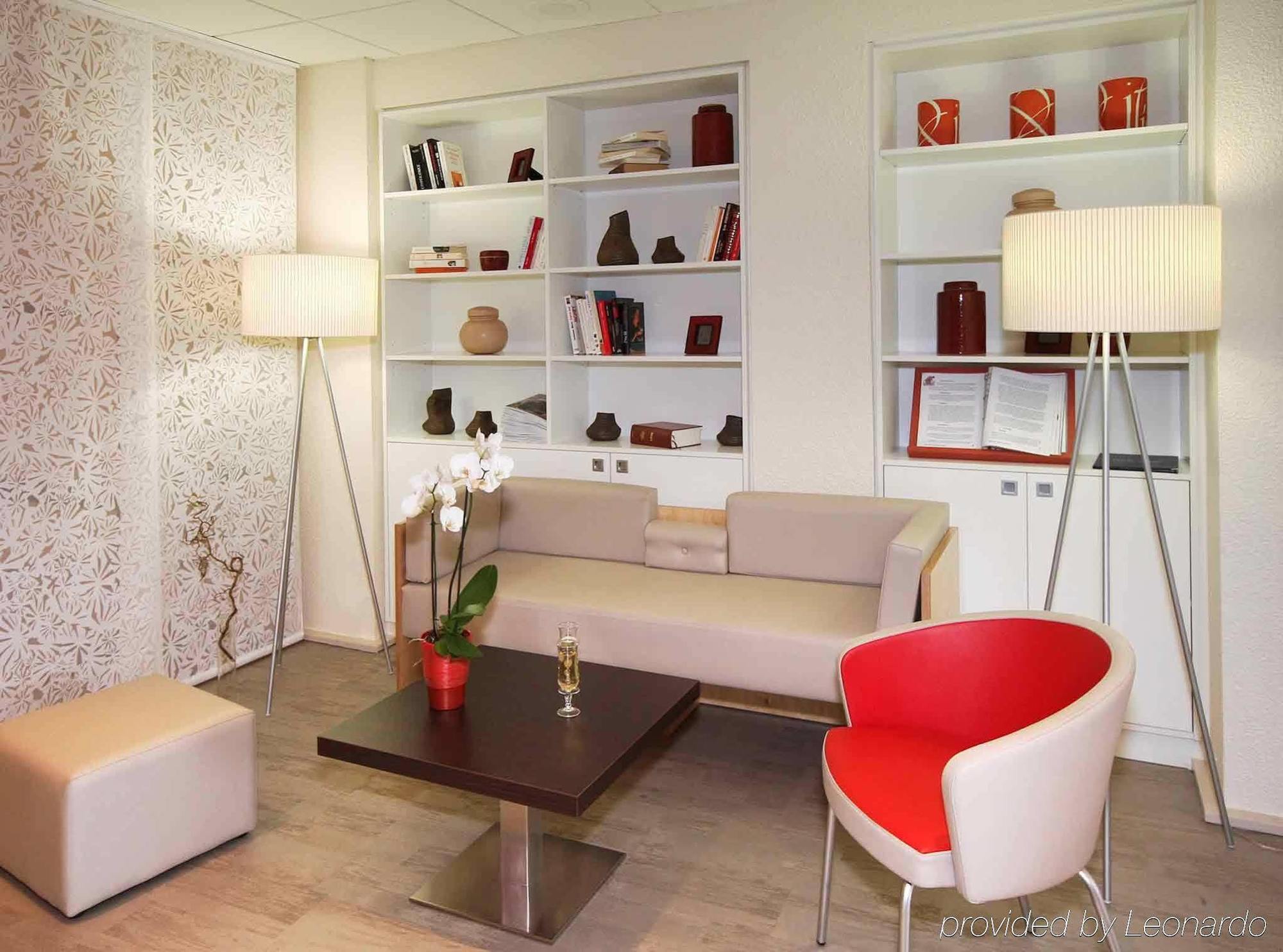 Ibis Clermont Ferrand Sud Herbet Екстериор снимка